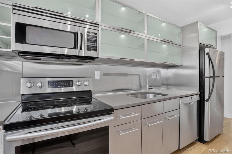 75 Emerson St #106, Denver, CO 80218