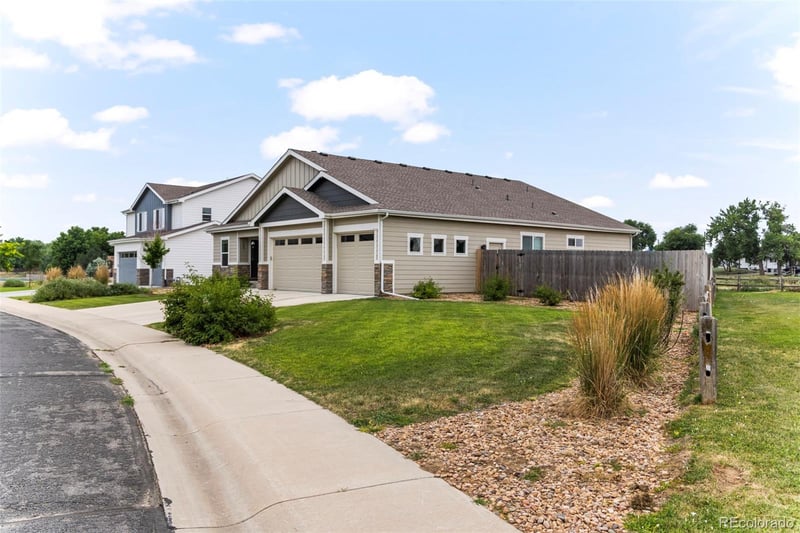 5545 Drake Way, Longmont, CO 80504