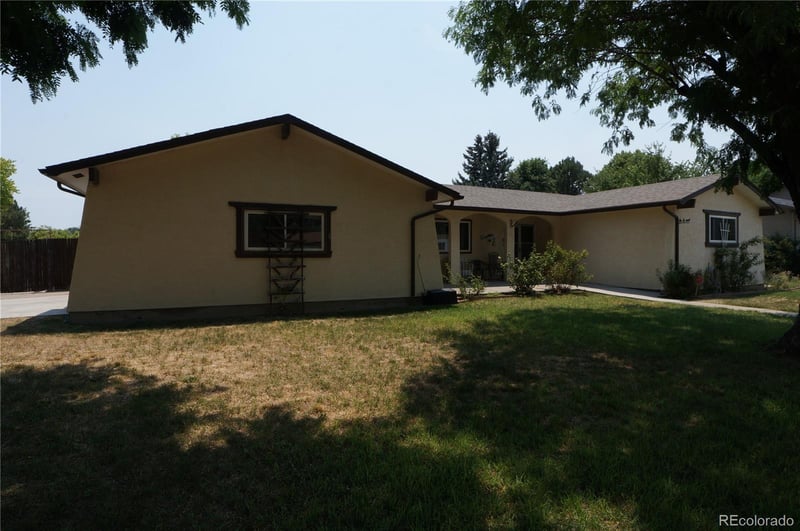 2 Verdosa Dr, Pueblo, CO 81005