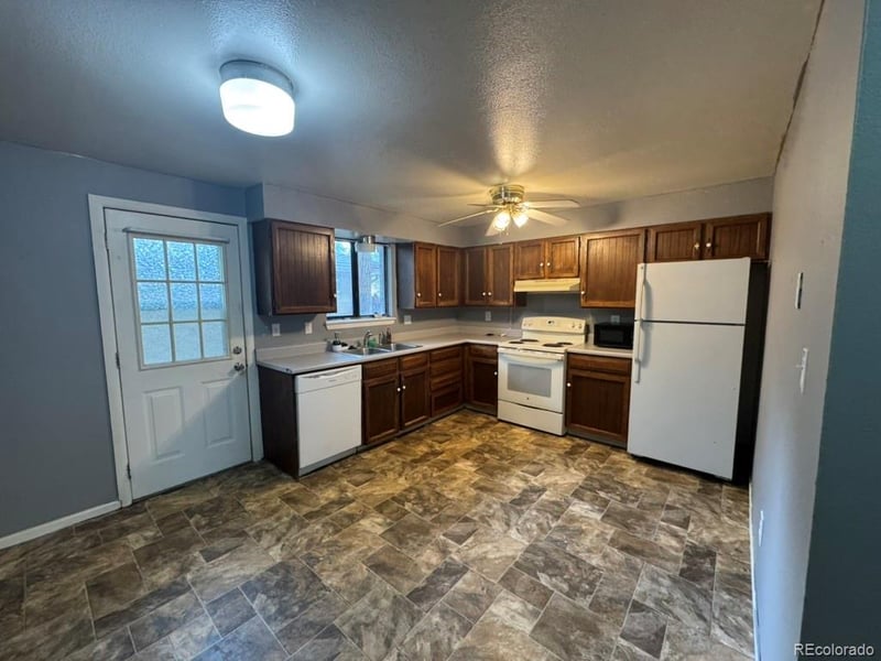 205 E Longs Peak Ave #C, Longmont, CO 80504