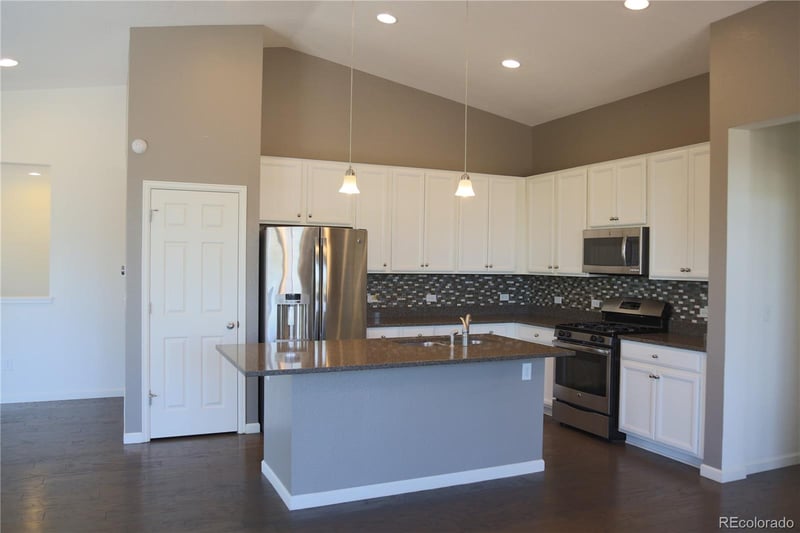 483 172nd Pl, Broomfield, CO 80023