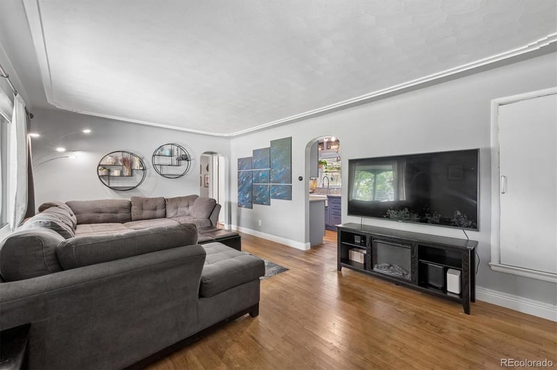 4631 Bannock St, Englewood, CO 80110