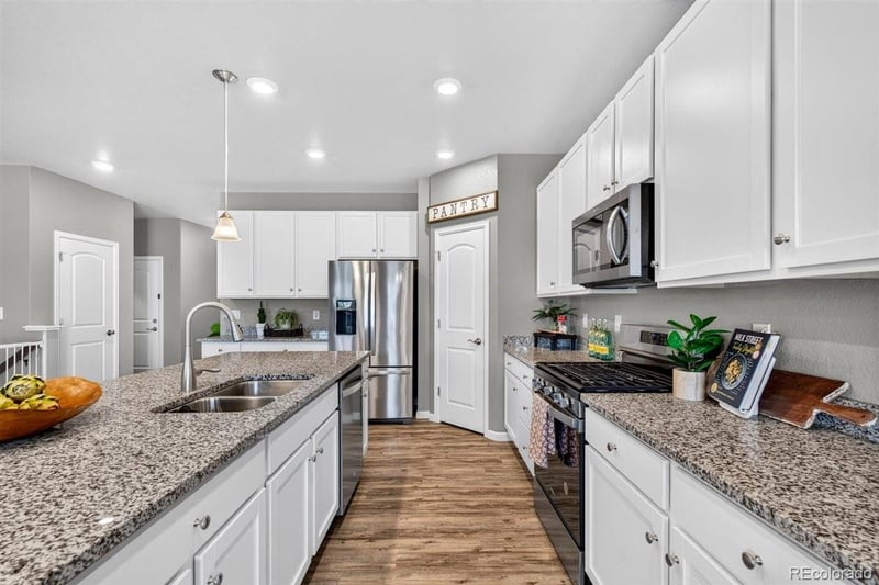 5374 Trails Edge Ln, Castle Rock, CO 80104