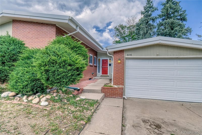 6016 Bannock St, Littleton, CO 80120
