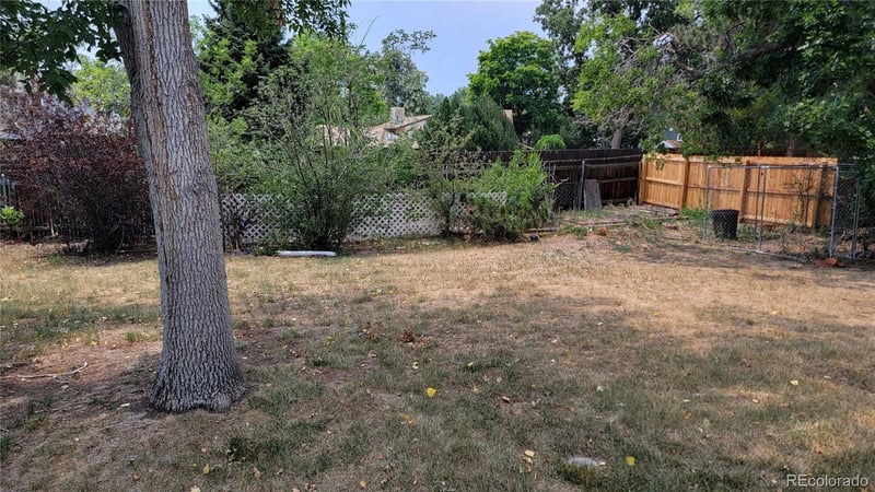 8443 Gray Ct, Arvada, CO 80003