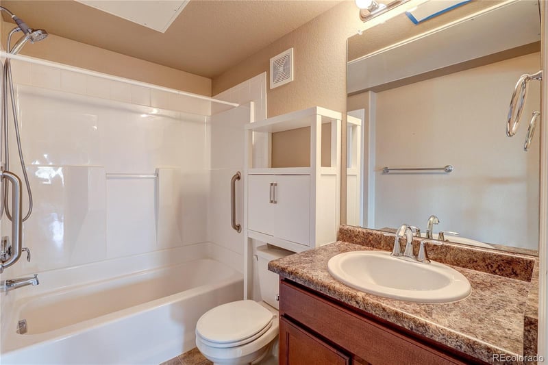 1162 Rockhurst Dr #204, Littleton, CO 80129