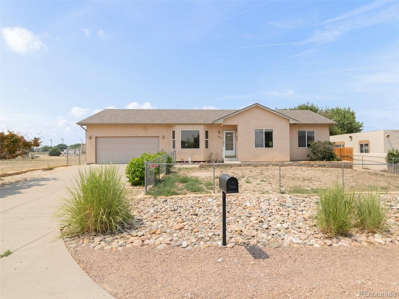 175 E Abarr Dr, Pueblo, CO 81007