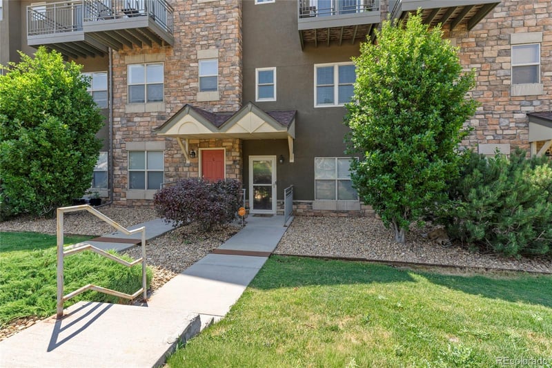 18727 Yale Cir #D, Aurora, CO 80013
