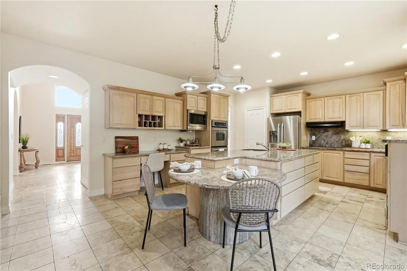 7482 Routt Ln, Arvada, CO 80005