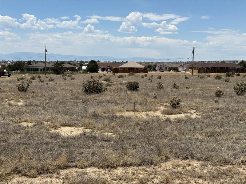 1275 N Marco Ln, Pueblo, CO 81007