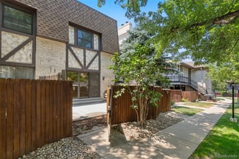 4250 S Olive St #109, Denver, CO 80237