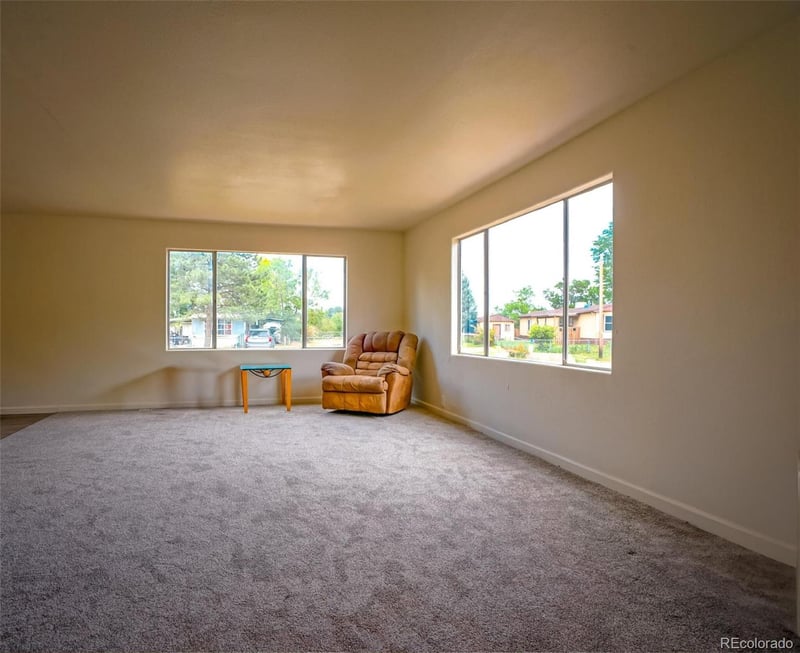 2765 Applewood Dr, Colorado City, CO 81019