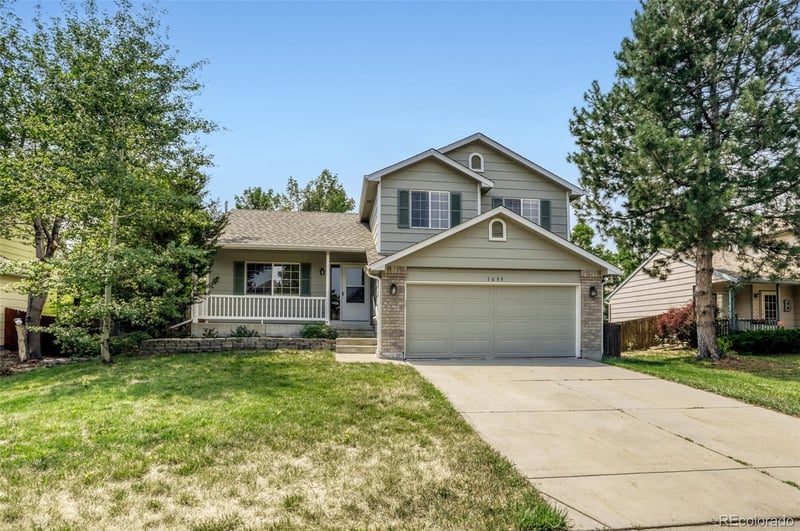 1633 Deerwood Dr, Longmont, CO 80504