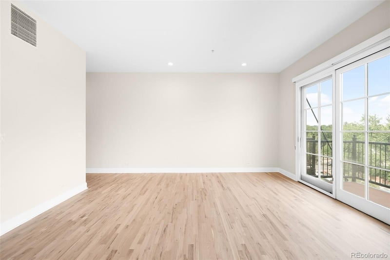 25 Downing St #1-402, Denver, CO 80218