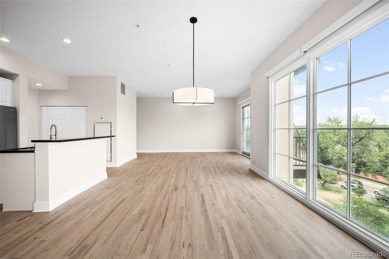 25 Downing St #1-402, Denver, CO 80218