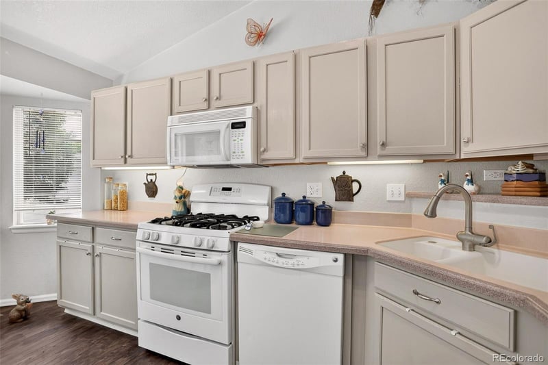 545 Badger Creek Dr, Brighton, CO 80601