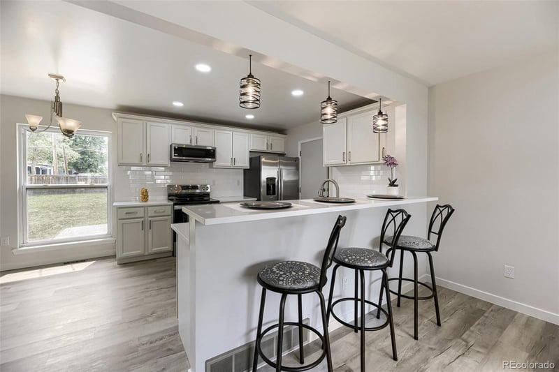 1026 Mobile St, Aurora, CO 80011