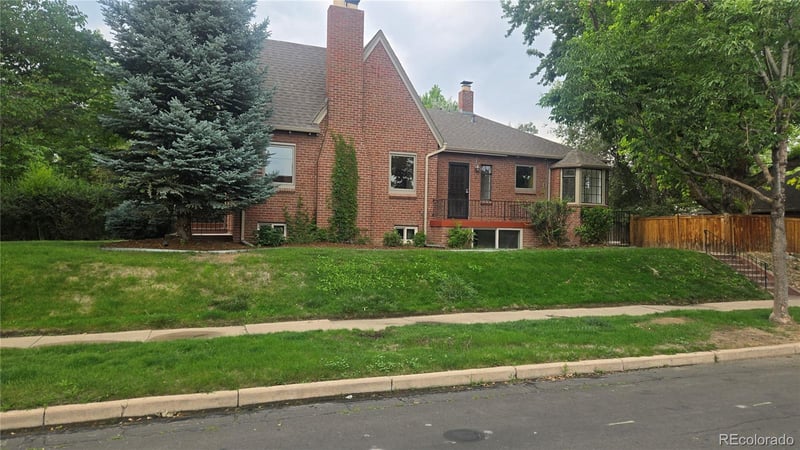 1200 Hudson St, Denver, CO 80220