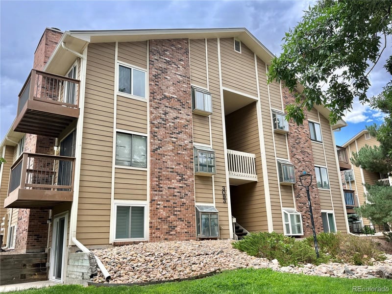 3093 S Ursula Cir #102, Aurora, CO 80014