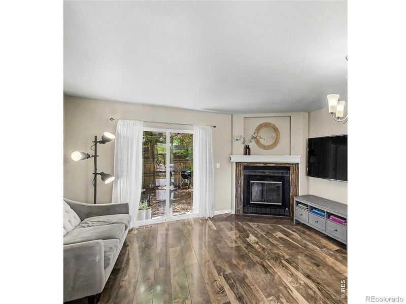 8198 Columbine Ct, Centennial, CO 80122