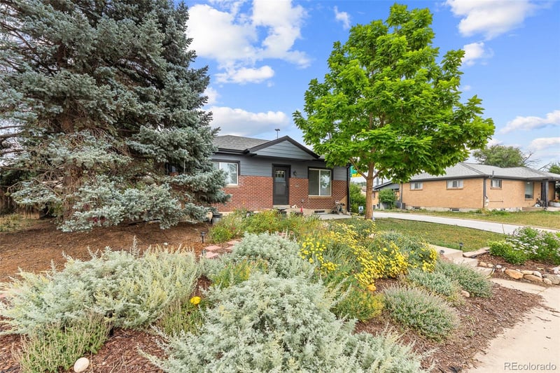 2041 Samuel Dr, Denver, CO 80221