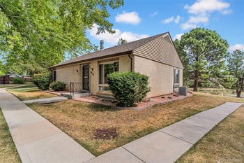 4619 W Ponds Cir, Littleton, CO 80123