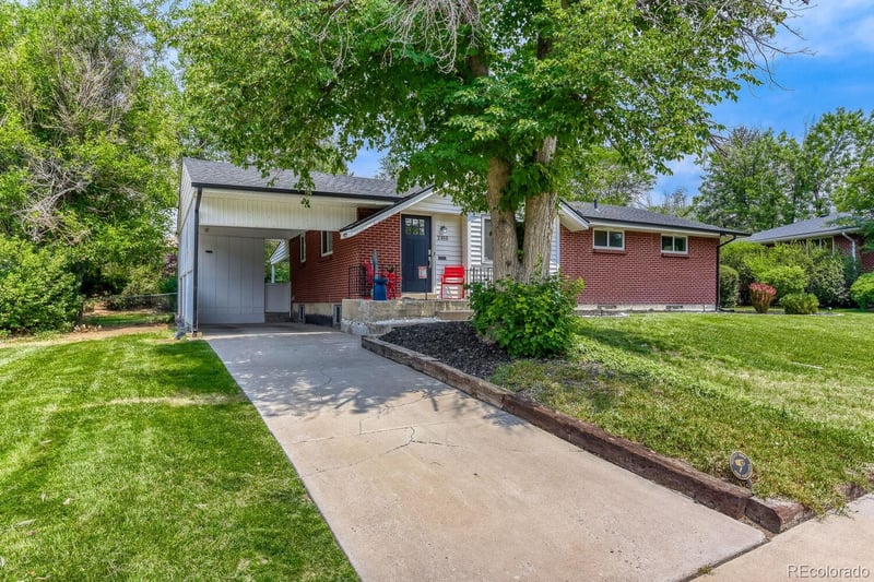2555 Maplewood Ave, Littleton, CO 80121