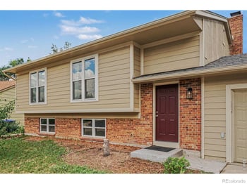 911 Harrison Dr, Lafayette, CO 80026