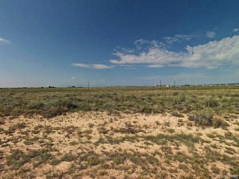 872 Loma Dr, Pueblo, CO 81007