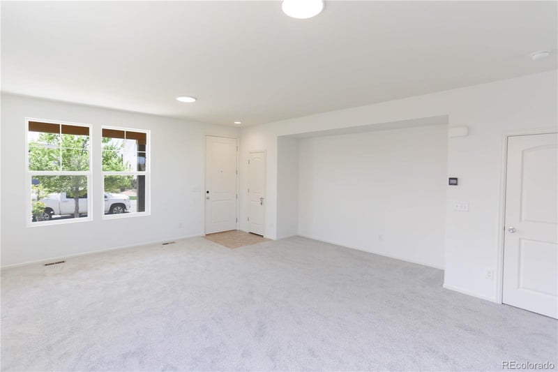 19161 Pacific Pl, Aurora, CO 80013