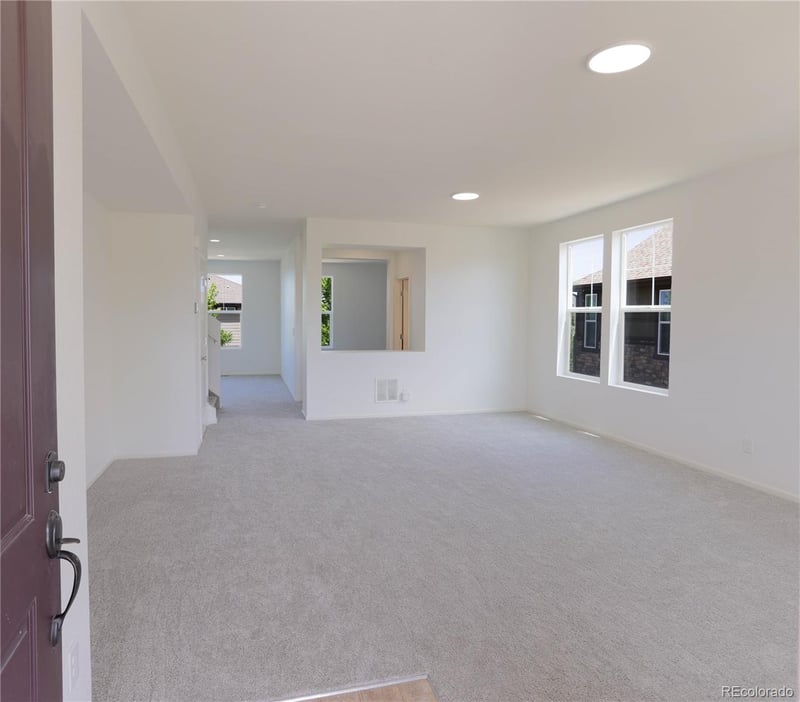 19161 Pacific Pl, Aurora, CO 80013