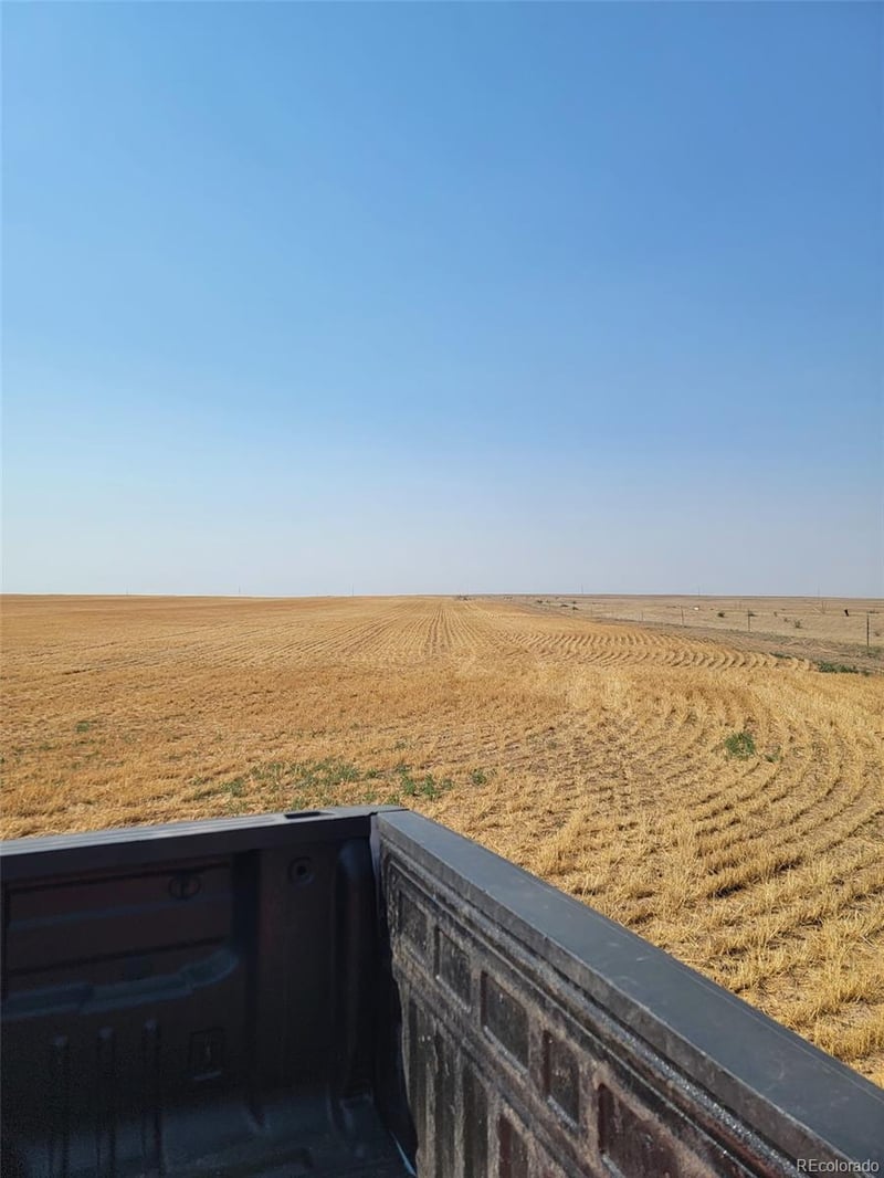 County Road 81, Roggen, CO 80652