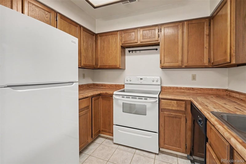 8106 Gray Ct #468, Arvada, CO 80003