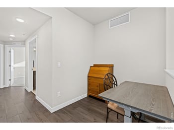 330 High Point Dr #103, Longmont, CO 80504