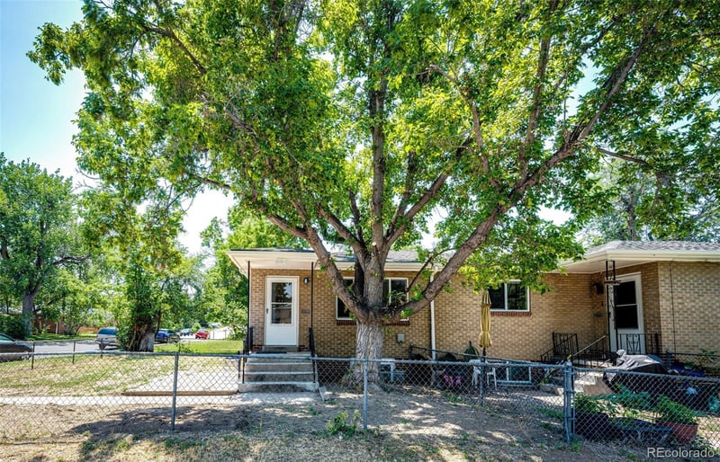 110 Princeton Ave, Englewood, CO 80110