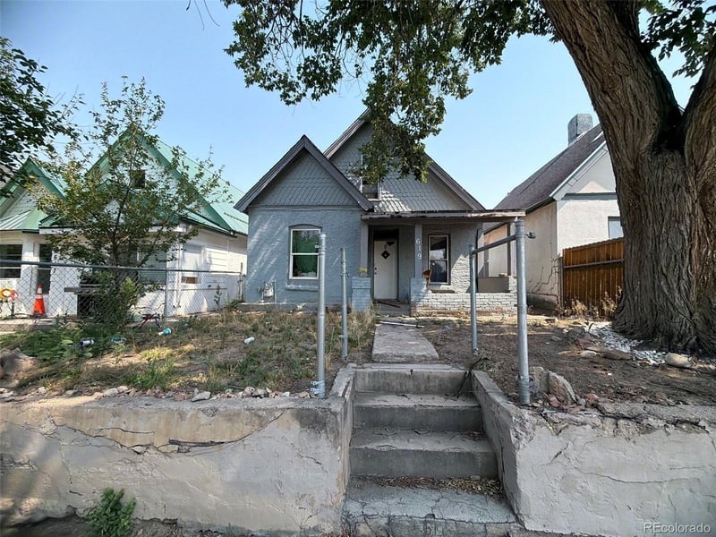 619 11th St, Pueblo, CO 81001