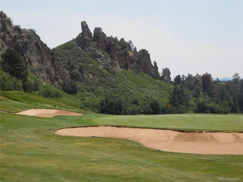 5980 Country Club Dr, Larkspur, CO 80118