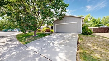 5741 S Quemoy Cir, Centennial, CO 80015