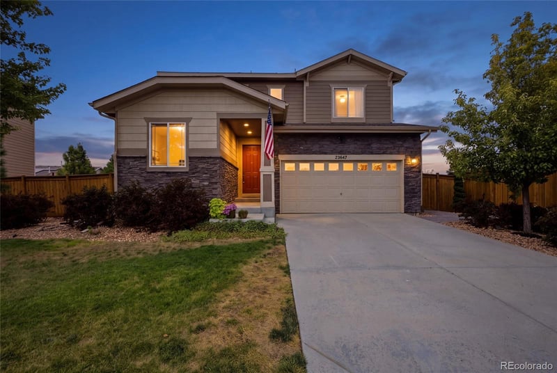25647 E Maple Ave, Aurora, CO 80018