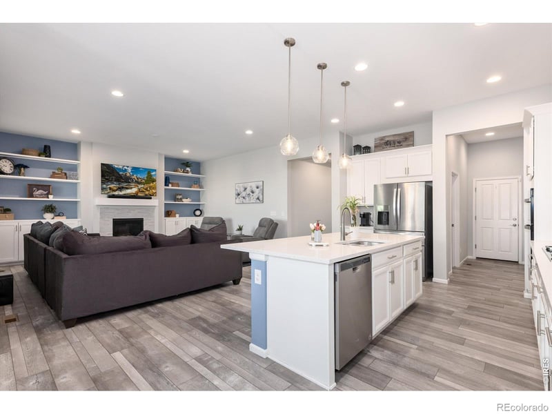 6807 Riverwood Way, Aurora, CO 80016