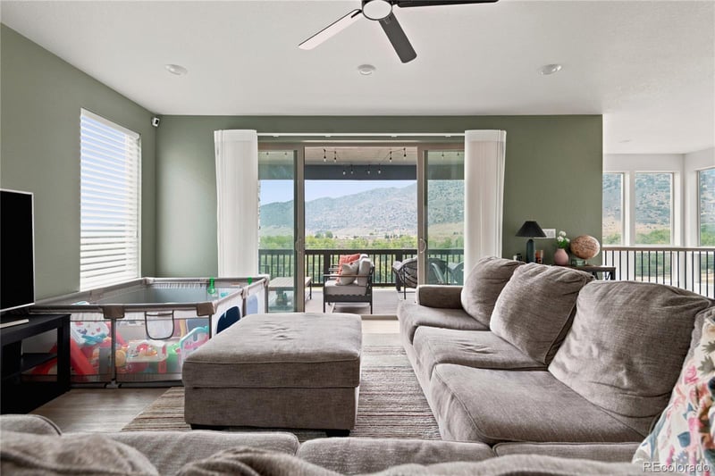 15736 W Girard Ave, Morrison, CO 80465