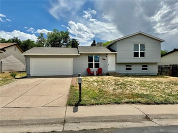 17934 E Iowa Dr, Aurora, CO 80017