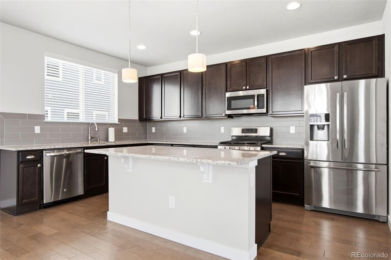 638 Hinsdale Ave, Littleton, CO 80122