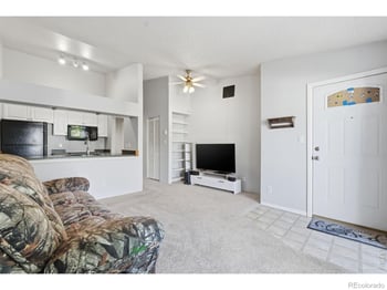 532 Oakwood Dr #E207, Castle Rock, CO 80104
