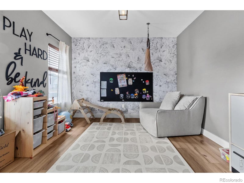 623 Vermilion Peak Dr, Windsor, CO 80550