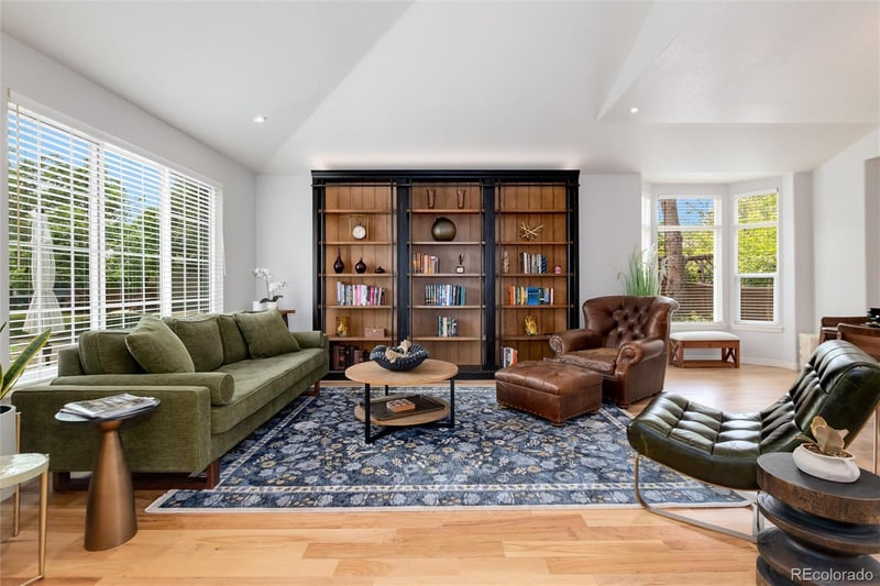 4329 Swansboro Way, Littleton, CO 80126