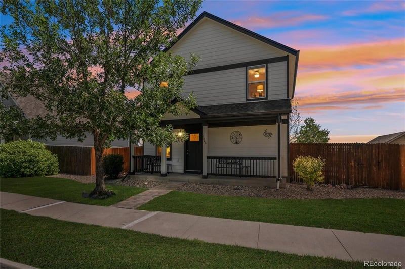 3046 Rose Hill St, Strasburg, CO 80136