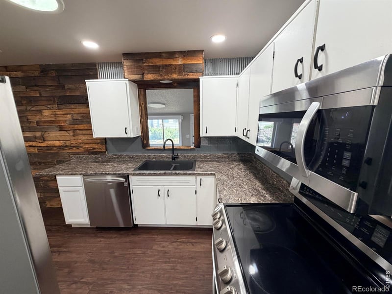 2822 12th St, Greeley, CO 80634