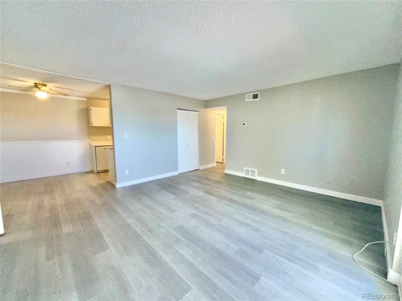 10211 Ura Ln #6-302, Denver, CO 80260