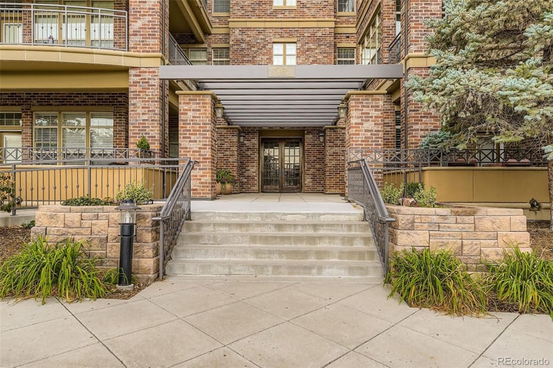 7865 Vallagio Ln #C-206, Englewood, CO 80112
